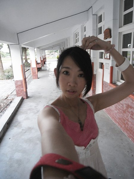 我想比愛心但我只有一隻手