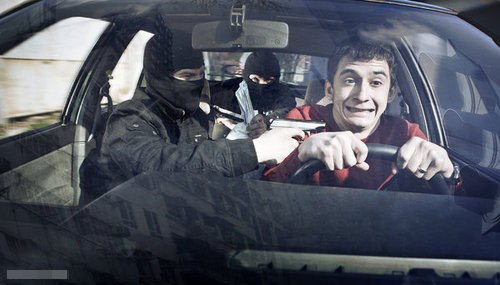 汽車裡那點很黃很暴力的壞事-4.jpg