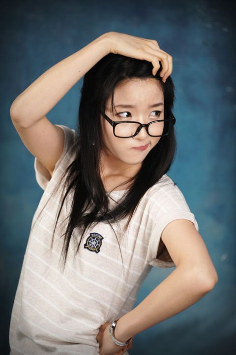 美女拍照最常用的姿勢-7.jpg