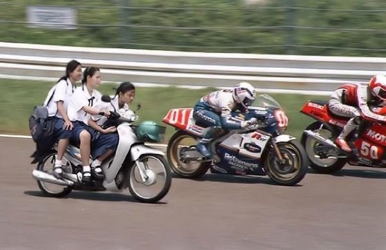 賽車手的實力連學生都不如了.jpg