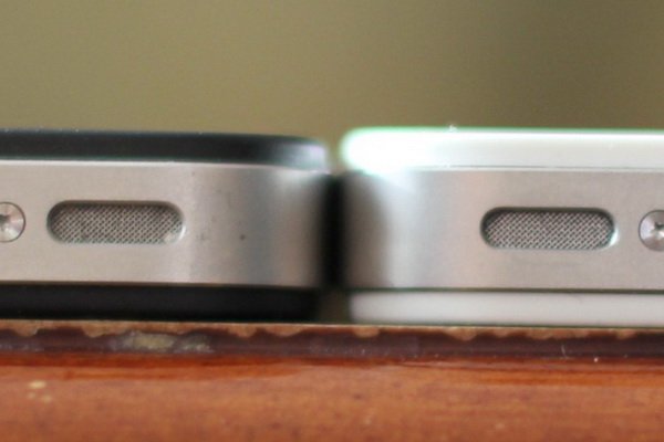 白色版iPhone 4 比黑色版厚？-2.jpg
