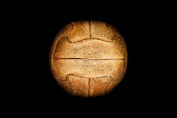 1930-2010 世界杯官方用球-5.jpg