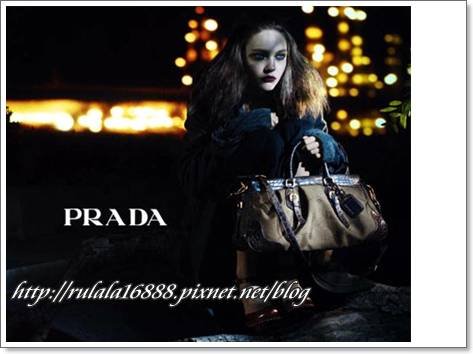 prada083103.jpg