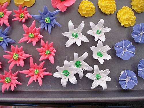 蛋糕裝飾2-Royal Icing Flowers2.jpg