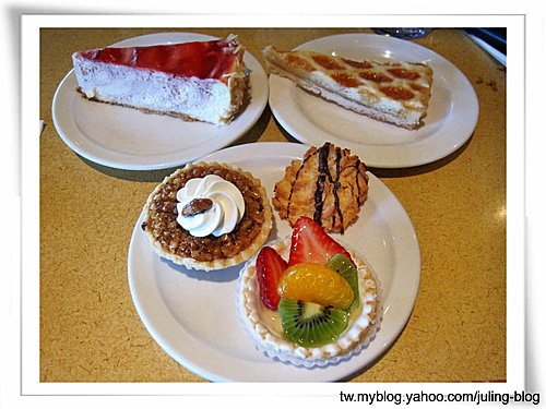 Harrah&apos;s Forest Buffet15.jpg