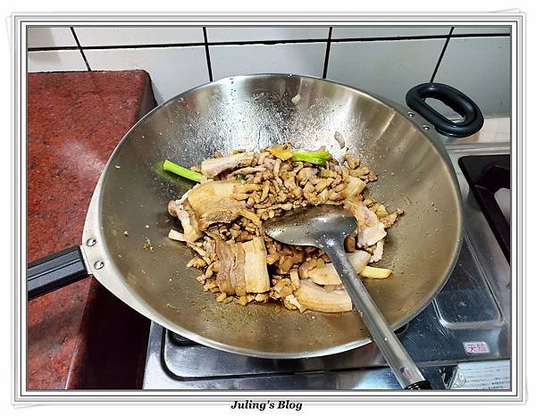 用電鍋做滷肉飯做法6.jpg