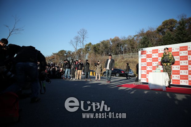 111121_jujihoon_40.JPG