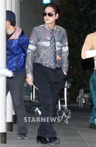 Super Junior八週年紀念機場變裝秀 (19)