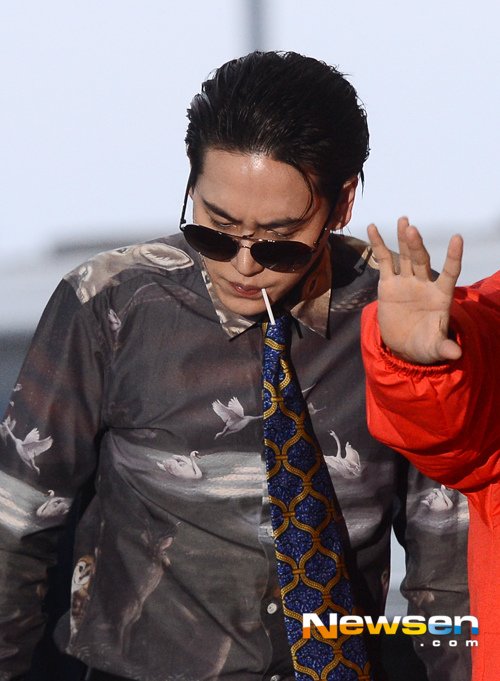 Super Junior八週年紀念機場變裝秀 (16)