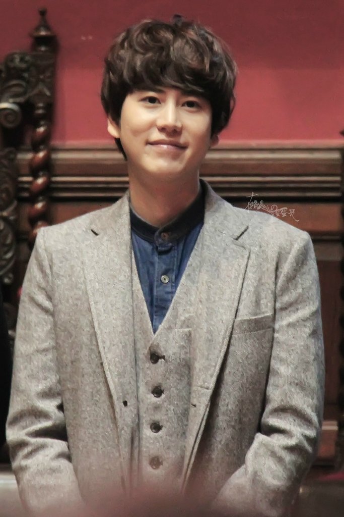 111310 SUPER JUNIOR IN OXFORD UNIVERSITY  (5)