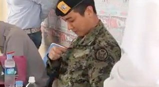18092010~Signing by Jugal Fan 03.flv_000024157.jpg