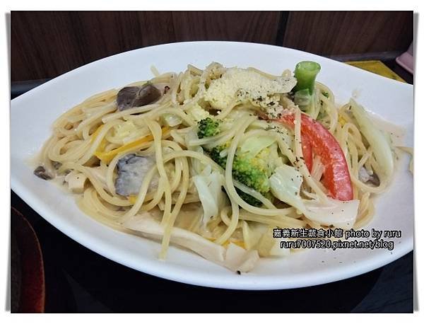 Ruru 愛吃素_嘉義新生蔬食小館04.jpg