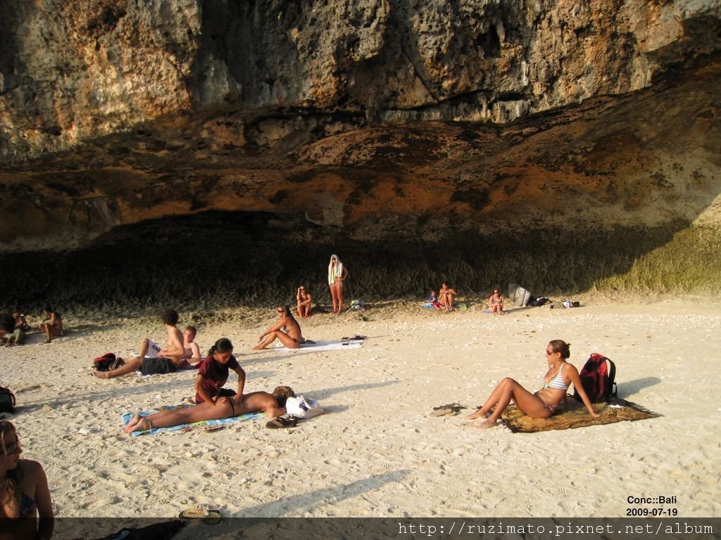 Suluban Beach Massage