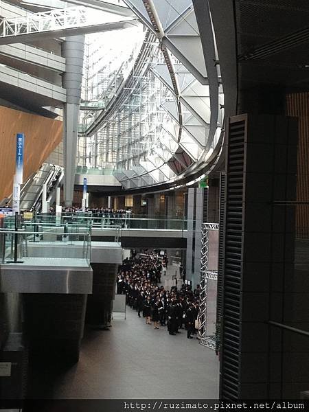 Students waiting to enter the exhibition hall