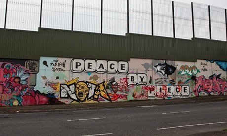 Peace-wall-Belfast-007