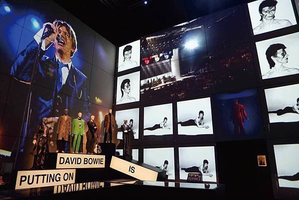 David Bowie IS Concert Moment