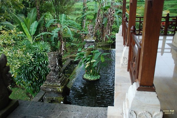 Bali Ubud Puri Wulandari garden setting next to reception