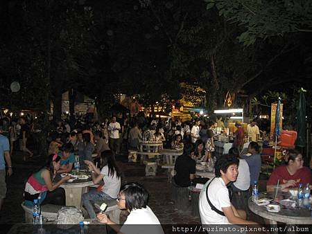 &quot;Food court&quot; in Chiang Mai Sunday Street Market