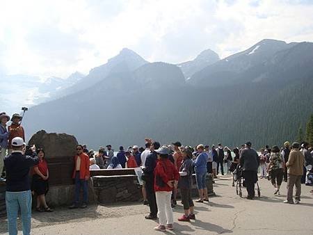 0712302-Lake Louise.JPG