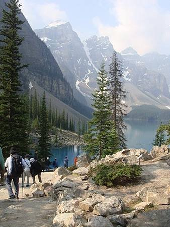 0712056-Moraine Lake夢蓮湖.JPG