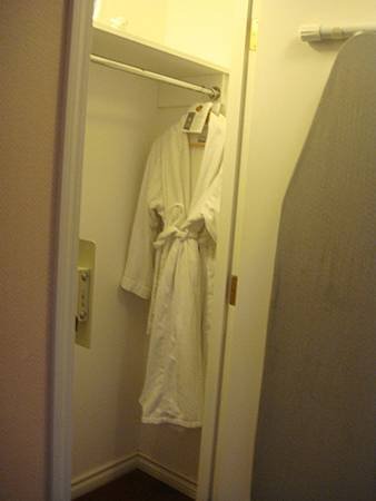 0715430-Hotel Grand Pacific 230房.JPG