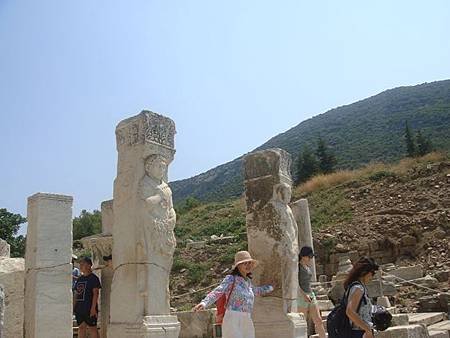 0711134-Ephesus艾菲索斯古城(Curetes Street克里特斯大道).JPG