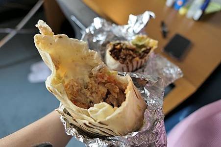 0710266-Stuff%5Cd(雞肉飯捲餅).JPG