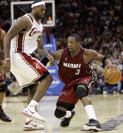 dwyane-wade-lebron-james-e41bd48af49a1d2d_large