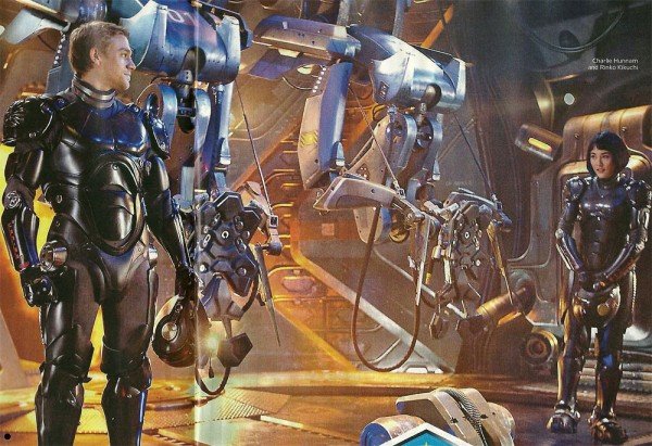 pacific-rim-charlie-hunnam-rinko-kikuchi-600x411