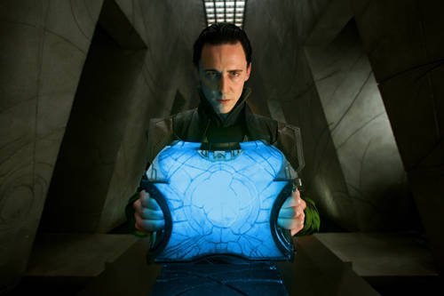 thor-photo-tom-hiddleston2