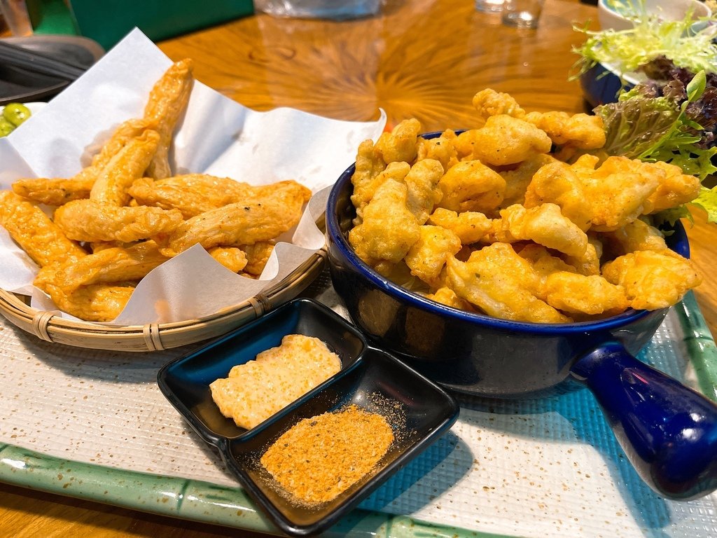 【台北中山美食】富氣水產，遼寧夜市超厚切生魚片口感大滿足，脆