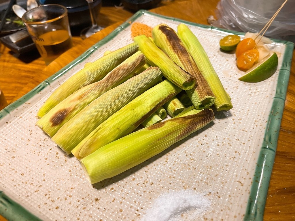 【台北中山美食】富氣水產，遼寧夜市超厚切生魚片口感大滿足，脆