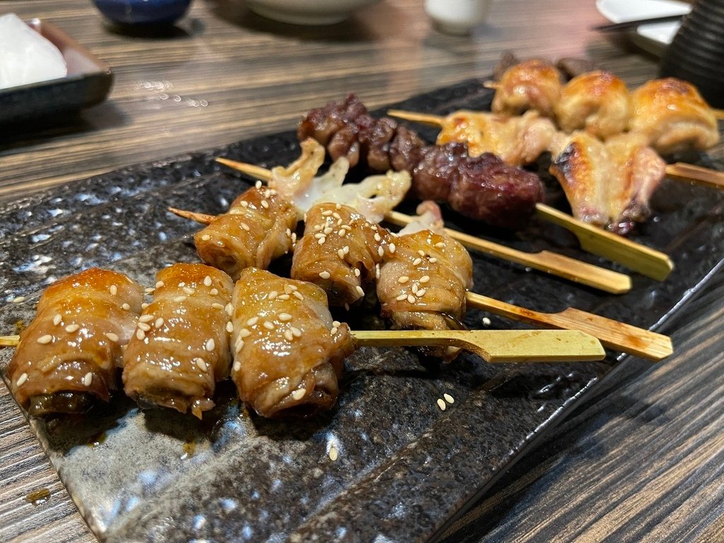 【台北大同美食】幹嘛日式餐酒館，大稻埕美食必訪，生魚片極鮮上