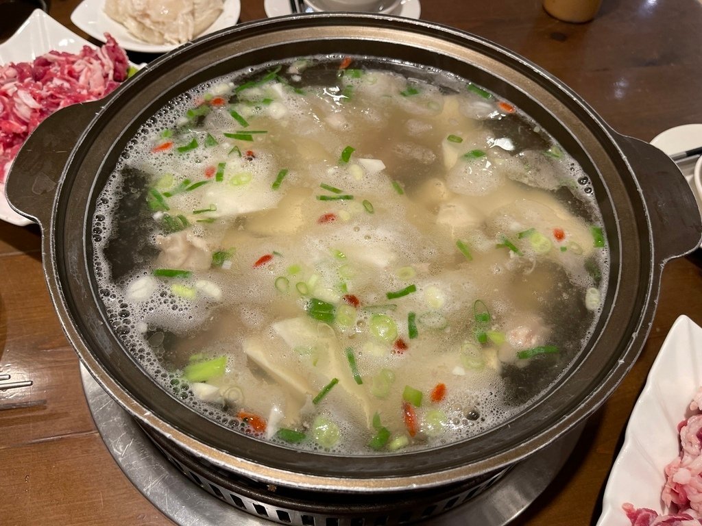 【台北大安美食】一品蔬菜羊肉專賣店，燙羊肉吃起來竟然跟燙牛肉