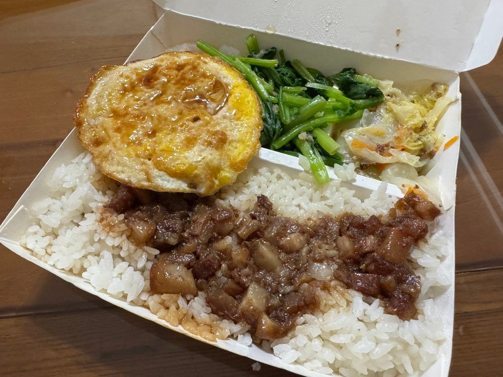 【台中豐原美食】豐富旺魯肉飯，連續四年臺灣滷肉飯節推薦，季節