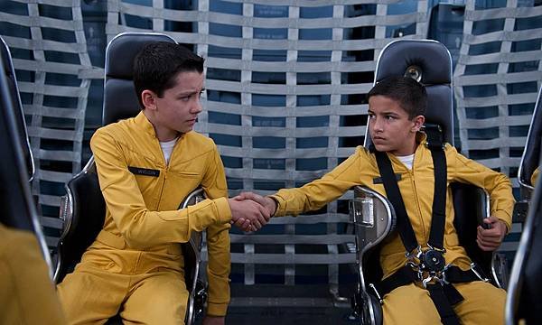 foto-asa-butterfield-y-aramis-knight-ender-wiggin-y-bean-317