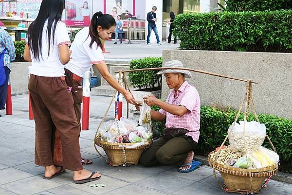 【泰國｜曼谷】曼谷秘境！在市區中最美的公園 Benjakit
