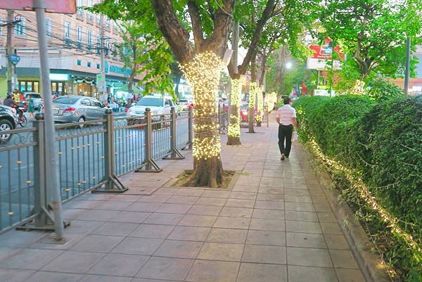 【泰國｜曼谷】超浪漫！Asiatiques 河濱碼頭夜市越夜