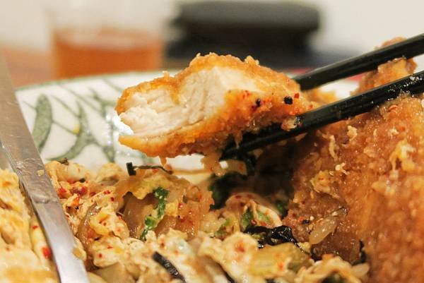 【新竹｜食記】雙響丼 清大附近美食！超厚雞排天鳥丼只要80元