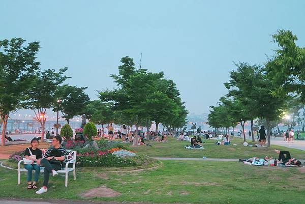 【韓國｜首爾】情侶必訪！汝矣島漢江公園 + 水光廣場(&amp;演