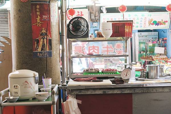 【台南｜中西區】味道完全不同？原來牛肉湯要加這一匙！永樂市場