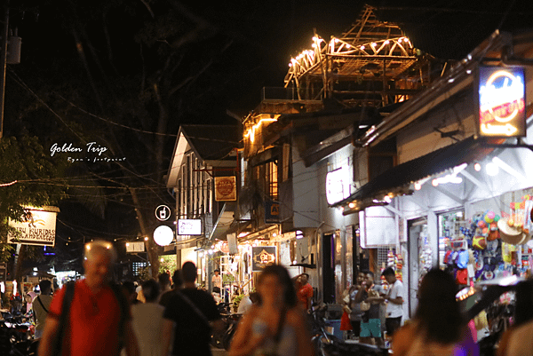 愛妮島景點 El Nido Beach.png