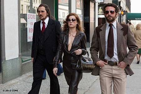 American-Hustle-Costume-600x399.jpg