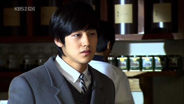 Boys_Before_Flowers_0312.jpg