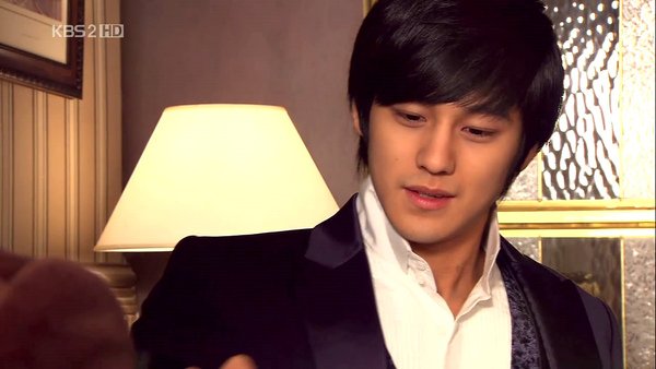 Boys_Before_Flowers_0328.jpg