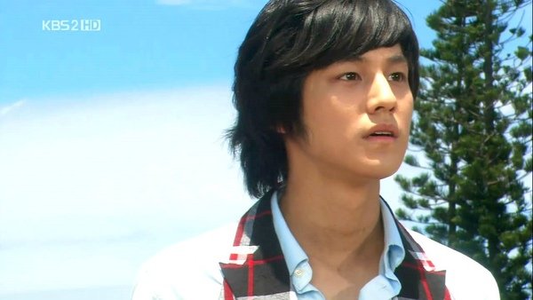 Boys_Before_Flowers_0585.jpg