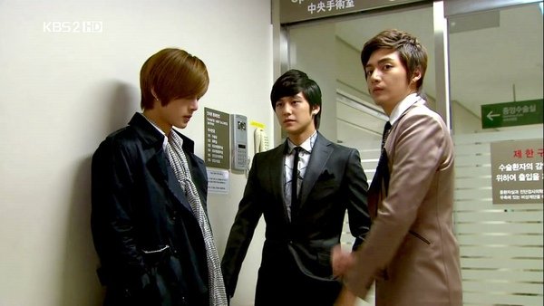 Boys_Before_Flowers_2448.jpg