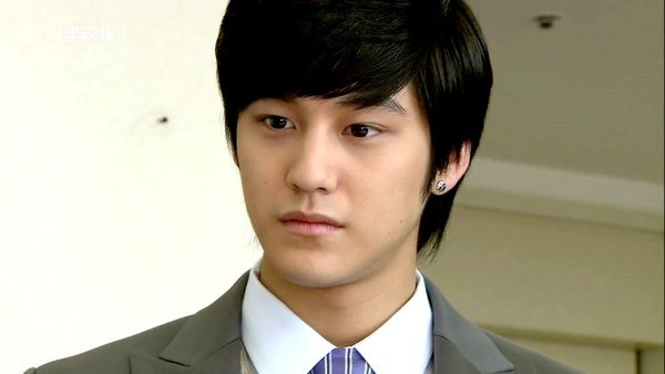 Boys_Before_Flowers_2458.jpg