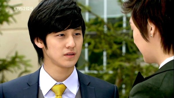 Boys_Before_Flowers_2468.jpg