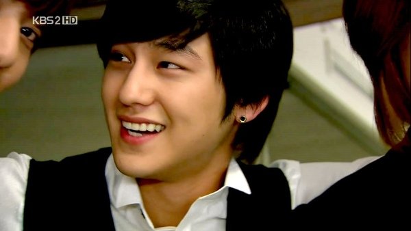 Boys_Before_Flowers_0844.jpg